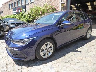 Vaurioauto  passenger cars Volkswagen Golf VIII Lim. Life eTSI 2024/7