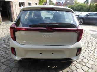 Kia Picanto  picture 8