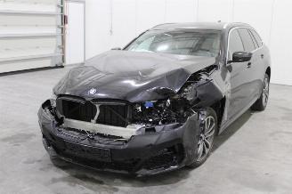 Voiture accidenté BMW 5-serie 530 2023/6