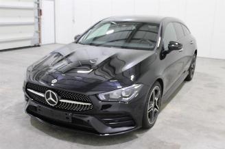 skadebil auto Mercedes Cla-klasse CLA 220 Shooting Brake 2023/3