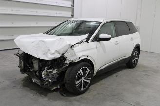 Voiture accidenté Peugeot 5008  2017/7