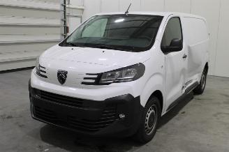 Schadeauto Peugeot Expert  2025/3