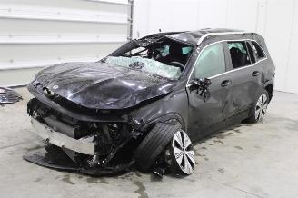 Vrakbiler auto Mercedes EQB  2024/3