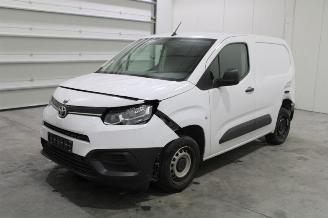 skadebil auto Toyota ProAce CITY 2023/1
