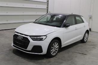 Vaurioauto  passenger cars Audi A1  2020/1