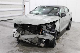 Unfallwagen Volvo EC40  2025/1