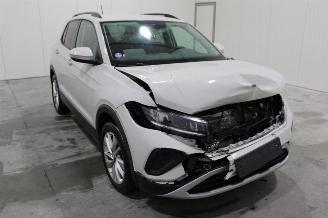 Volkswagen T-Cross  picture 2