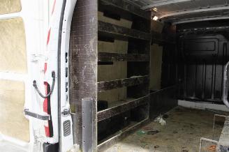 Nissan Interstar  picture 18