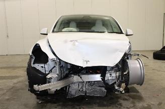 Tesla Model Y  picture 5