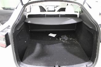 Tesla Model Y  picture 21