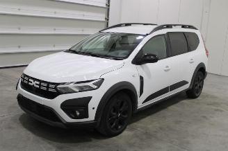 Schadeauto Dacia Jogger  2023/9