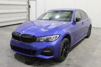 skadebil auto BMW 3-serie 320 2019/9