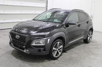 Vaurioauto  passenger cars Hyundai Kona  2019/6