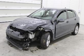 damaged passenger cars Volkswagen Golf  2024/3