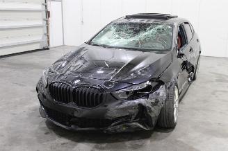Auto incidentate BMW 1-serie 118 2025/4