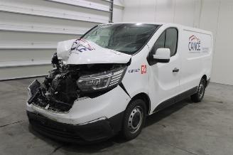 uszkodzony samochody osobowe Renault Trafic  2024/12