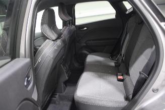 Renault Captur  picture 12