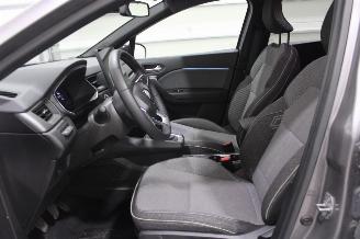 Renault Captur  picture 11