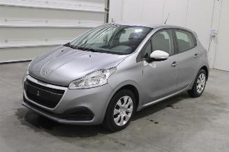 Schadeauto Peugeot 208  2019/9