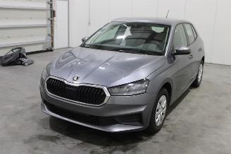 damaged passenger cars Skoda Fabia  2022/9