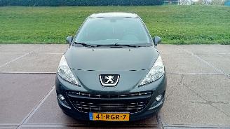 uszkodzony samochody osobowe Peugeot 207  2011/6