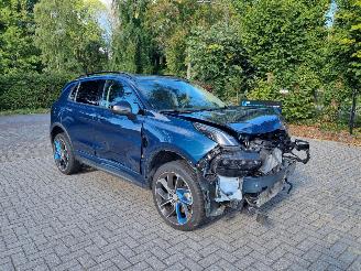 damaged passenger cars Lynk & Co 01 1.5i Plugin Hybr Pano 2021/6