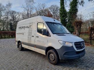 uszkodzony samochody osobowe Mercedes Sprinter 314 CDI Mbux Navi Airco 2019/5