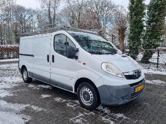 Vaurioauto  passenger cars Opel Vivaro 2.0 Cdti 2.9T L2h1 Airco 2008/1
