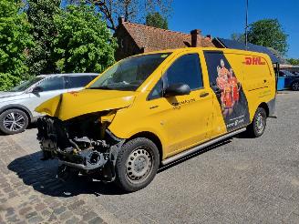 Damaged car Mercedes Vito Evito 66Kwh Extra lang Stoelverw 2023/2