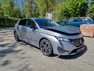 Damaged car Peugeot 308 Puretech 130 Aut. Navi Led 2022/3