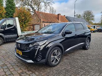 Schadeauto Peugeot 5008 Puretech 130 Allure Pack 7 Pers. Navi Camera 2022/1
