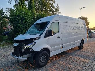 uszkodzony samochody osobowe Mercedes Sprinter 319 CDI Aut L4 Maxi Airco LED 2023/5