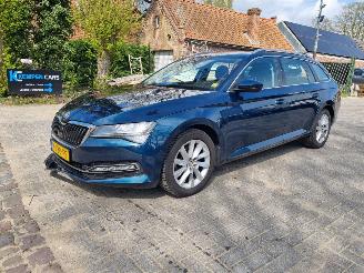Coche accidentado Skoda Superb 1.5 TSI Bussines Navi Stoelverw. 2022/5