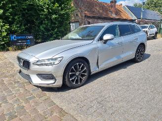 Unfallwagen Volvo V-60 D3 Aut. Navi Led Leder Stoelverw 2021/5