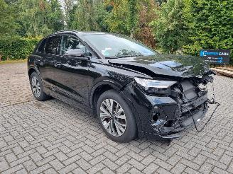 damaged passenger cars Audi Q4 e-tron 45 quattro 82 KHW SHZ Navi Led 2024/12