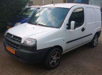 Voiture accidenté Fiat Doblo 1.9 jtd 2003/1