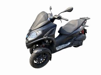 uszkodzony motocykle Piaggio MP3 300 HSE 2019/12