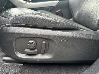 Land Rover Range Rover Evoque 2.0 TD4 FACELIFT AUT. SCHADEVRIJ | PANO | CAMERA | BLACK EDITION picture 10