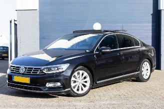 Volkswagen Passat 1.4 TSI ACT 3X R-LINE PANO/LEDER/LED/NAVI/CLIMA SCHADEVRIJ/DAMAGEDFREE picture 3