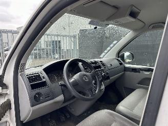 Volkswagen Transporter 2.0 TDI MINIMAL DRIVEABLE DAMAGE 60.000KM! | AIRCO | CRUISE picture 9