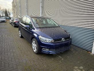 Volkswagen Touran 1.4 TSI MFS/PDC/CLIMA SCHADEVRIJ! picture 3