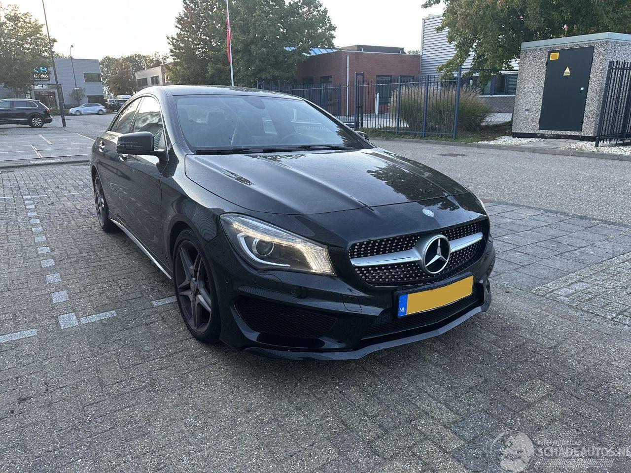 Mercedes Cla-klasse AMG CLA180 / NAVI / LED / ALCANTARA / PDC / MFS