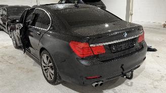 BMW 7-serie 730d/PANO/MEMORY/HEAD-UP/VENTILATIE/4xSTOELVERW./XENON-LED/FULL-ASSIST/TREKHAAK/VOL! picture 8