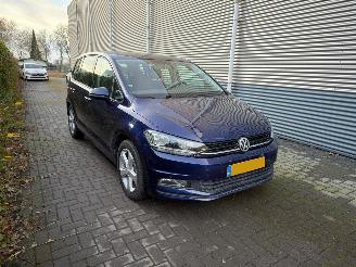 krockskadad bil auto Volkswagen Touran 1.4 TSI MFS/PDC/CLIMA SCHADEVRIJ! 2016/8