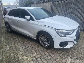 Schadeauto Audi A3 1.5 TFSI S -Tronic/MATRIX LED/NAVI/CLIMA/PDC/ 2020/12
