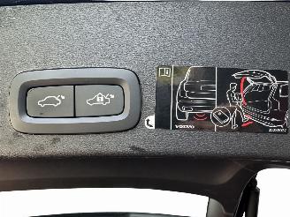 Volvo XC40 1.5 T3 R-Design NAVI/LED/CAMERA/FULL ASSIST/LEDER/VOL OPTIES! picture 12