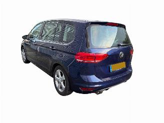 Volkswagen Touran 1.4 TSI MFS/PDC/CLIMA SCHADEVRIJ! picture 3