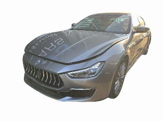 Vaurioauto  passenger cars Maserati Ghibli 3.0 V6 Gran-Lusso Aut / SOFT-CLOSE / MINIMAL DAMAGE 2018/11