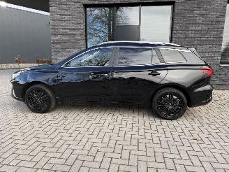 MG MG5 Electric Long Range 61kWh 157PK Aut. Luxury picture 12