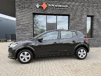 Schadeauto Dacia Sandero 1.0 TCe 91PK Essential 2025/7